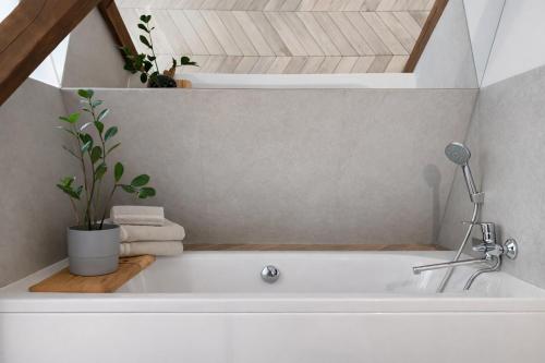 BE IN GDANSK Apartments - Old Town - Boutique Studios Ogarna 3