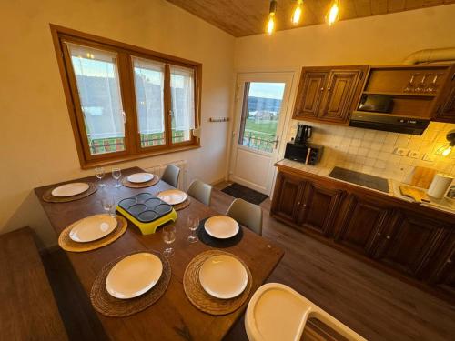 Maison Vue Lac Saint-Point 2 Appartements & Jardin in Pontarlier