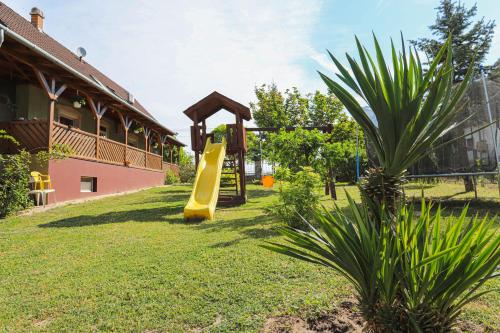 Anna Apartman in Örkény