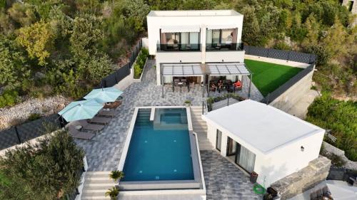 Viesnīcas āriene, Luxury Villa San Rocco in Desne