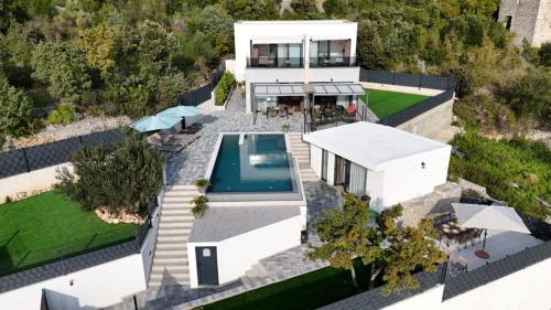 Viesnīcas āriene, Luxury Villa San Rocco in Desne