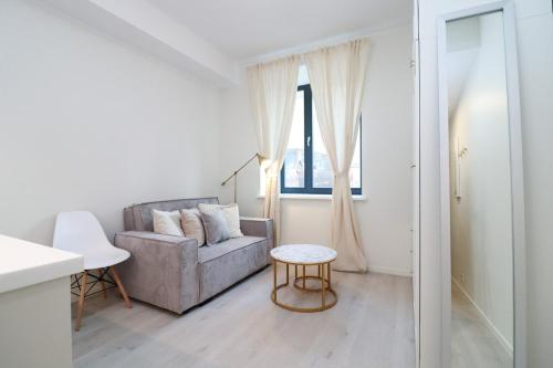 Stylish studio, private parking, washer & dryer in Torupilli