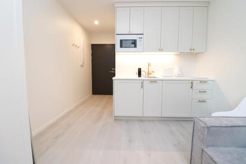 Stylish studio, private parking, washer & dryer in Torupilli