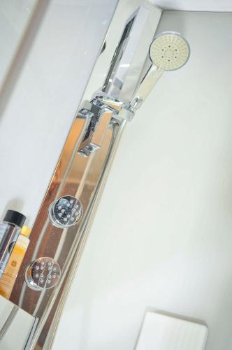 Душ, Lodge 33 Eupen in Еупен