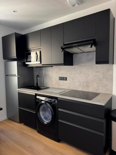 1 min Gare RER A - 20min Paris - Joli studio neuf in Maisons-Laffitte