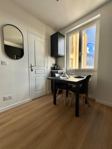 1 min Gare RER A - 20min Paris - Joli studio neuf in Maisons-Laffitte
