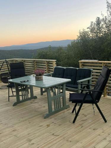 Viesnīcas āriene, Traditional Cabin With View At Slettefjell in Vevle