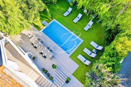 Villa Anna for 10 people with a pool and garden