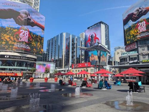 Cosy Room Yonge Dundas Square-Fast Wi-Fi and Self Check In – khách sạn tại Khu Vườn Hoa