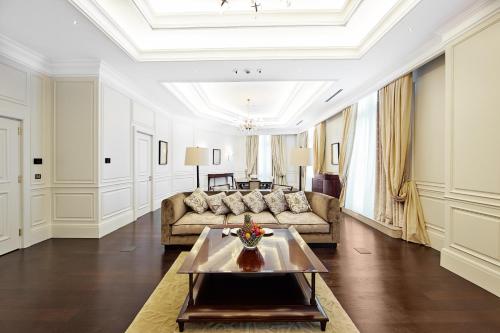 Penthouse Suite
