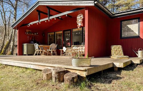 Pet Friendly Home In Nexø With Wifi – khách sạn tại Dueodde
