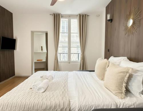 Stunning studio with lift - Louvre - image 9