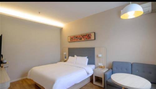 Hanting Hotel Zhengzhou Ruhe Road