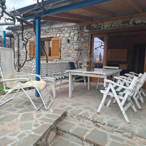 Балкон/тераса, 7 Roots - Leskovik in Germenj