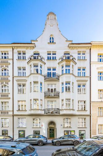 Prague Days - One Bedroom Apartment with AC and Desk in Old Town - image 12