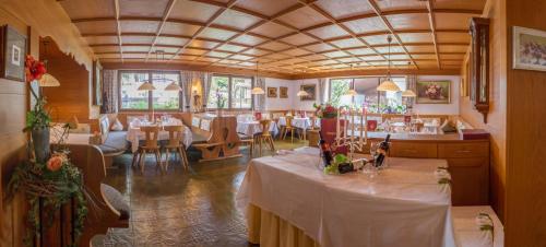 Hotel Helga – Seefeld, IL