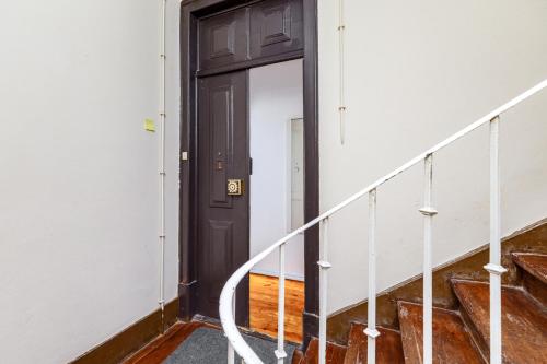 Avenidas Mansion - image 5