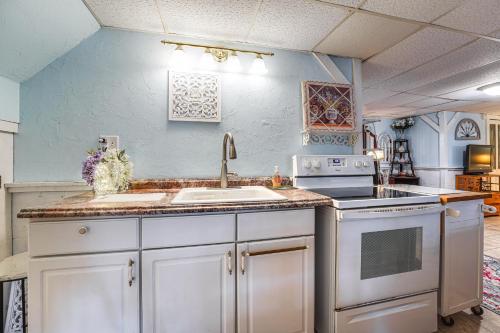 3 Mi to Bath Historic District! Stylish Studio in 巴斯