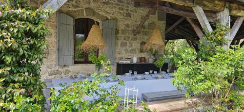 LA Maison LOUSTANEO in Prayssas