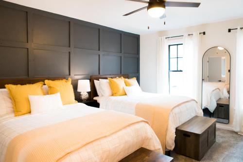 Charming Cottage Downtown - Walk to OTR with Hot Tub & Indoor Fireplace – khách sạn tại Mount Auburn