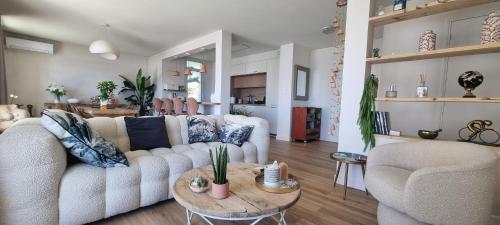 Good Vibes Apartment Sea View