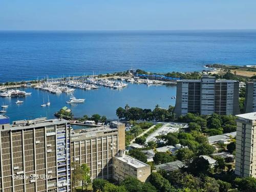 Apartamento Vacacional La Guaira - Naiguata - Puerto Azul in 카라벨레다