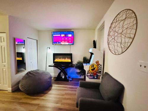 Downtown Home - Close to Topgolf, Ravens Stadium, Orioles Park, UM Baltimore – khách sạn tại West Baltimore