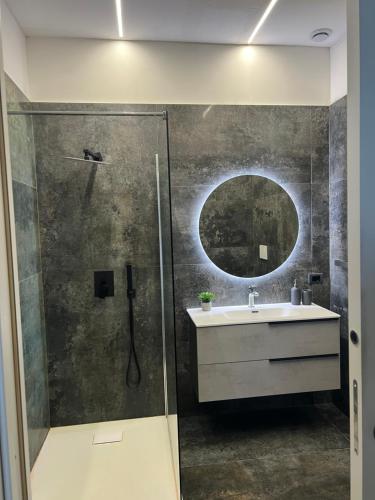 Villa Uma con Idromassaggio e Parcheggio Privato in San Nicandro Garganico