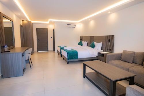 Hillside hotel in Kenema
