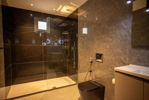 Hillside hotel in Kenema