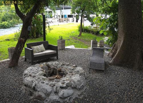 Спа, Amalfi Surf Lodge in El Zonte