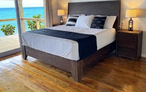 מיטה, Quatro Vista B2 Oasis Modern 900sqft Oceanfront Suite & Bunks in אוטילה
