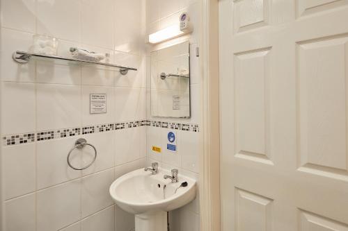 The Tennyson - image 33