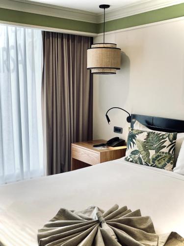 room detail thumbnail 1
