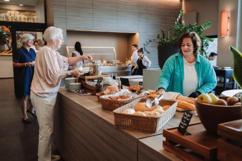 طعام و مشروبات, Albion Hotel in ليبر