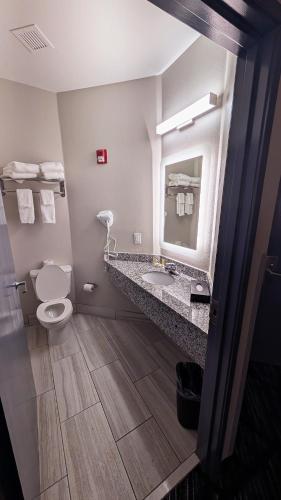 Days Inn & Suites by Wyndham Augusta Near Fort Gordon - image 34