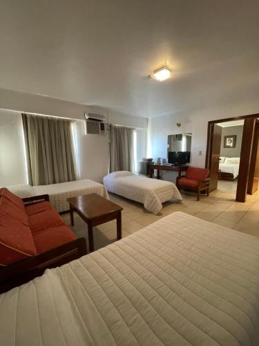 Julio Cesar Hotel in 포사다스
