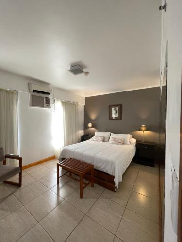 Julio Cesar Hotel in 포사다스