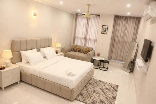 Retreat Apartments – khách sạn tại Usman Chowk