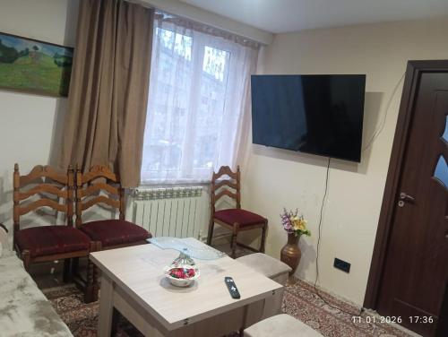 3bad 2 bath a cozy and warm apartment in Vanadzor in Vanadzor