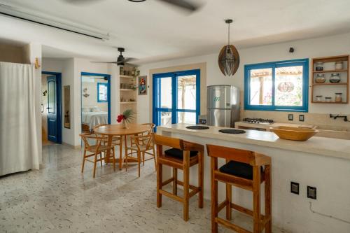 Casa Omero. in El Cuyo, Mexico