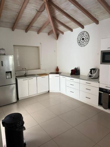 Konyha, La jolie Villa in Le Lamentin