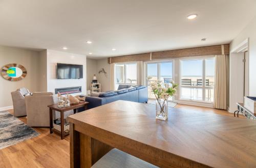 Wellington by the Sea - KDH MP 7 Oceanfront Condo Ocean View Pool Elevator Flex Stays - image 4