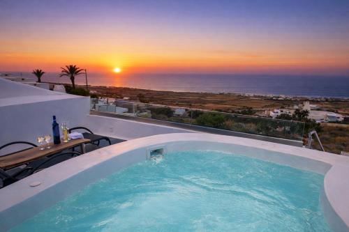 Sunborn Oia Suites - Santorini