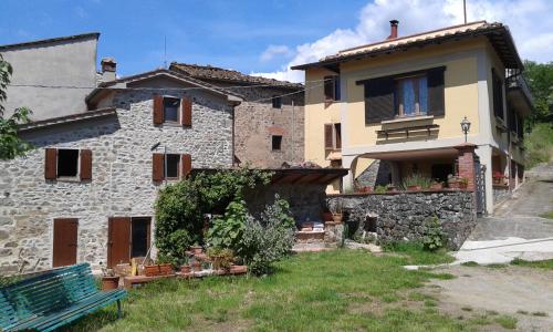  Case La Sassa in Marliana