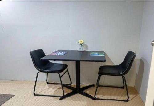 Facilities, Stylish Tawa Retreat in Tawa