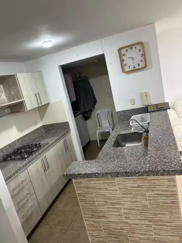 Comodo Apto 2Hab con Piscina, Gym y Balcón (Comodo Apto 2Hab con Piscina, Gym y Balcon) in Floridablanca