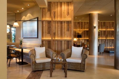 ผับ/เลาจน์, Luna Park Hotel Yoga & Spa in ซานตาซูซานา