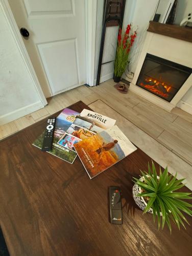 Private Sunset View Suite 5 Mins Off I-75 EV Outlet Available in Jellico (TN)