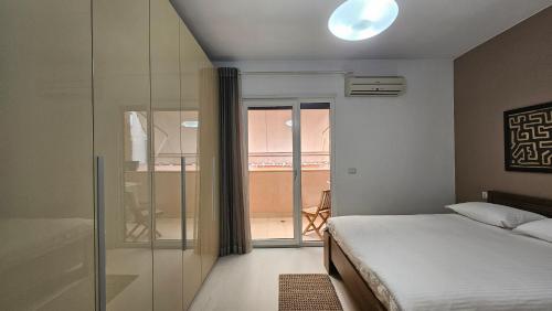 TAM Serviced 2BDR Apartment City Center No6, Tirana (photo 8)